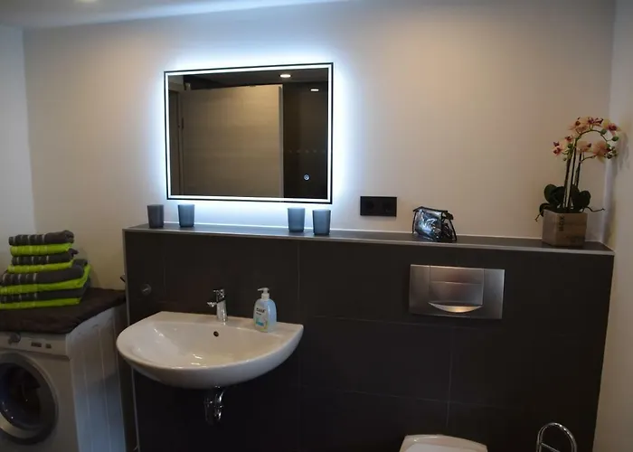 „schoenes“ * ثال